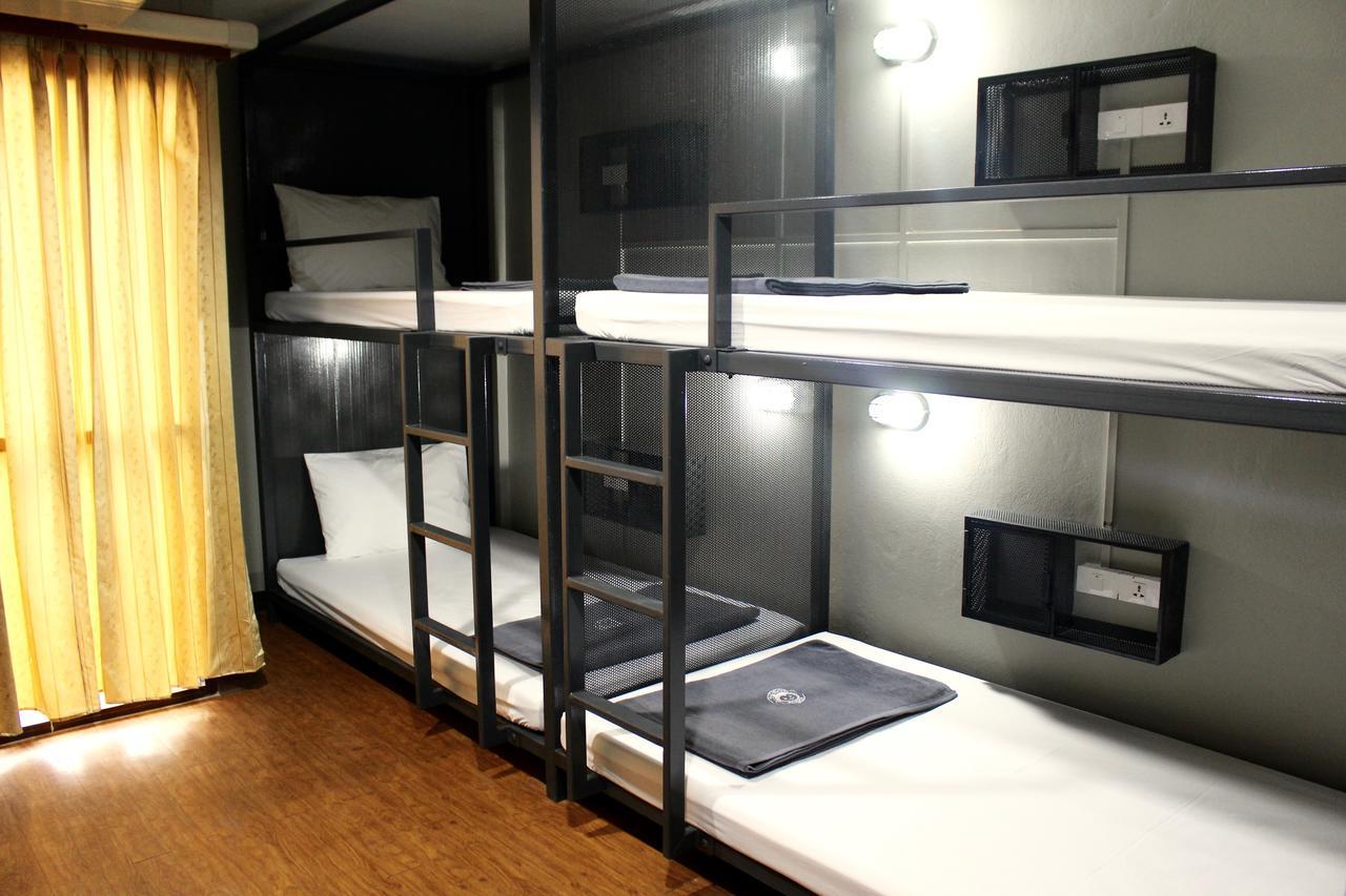 Mad Monkey Hostel 曼谷 外观 照片