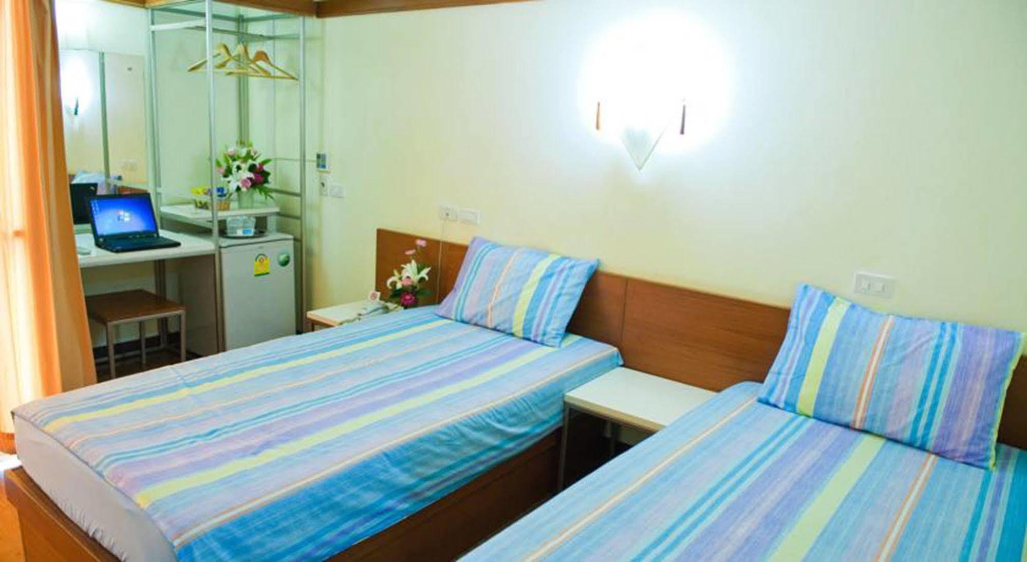 Mad Monkey Hostel 曼谷 外观 照片