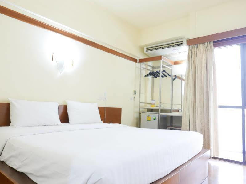Mad Monkey Hostel 曼谷 外观 照片
