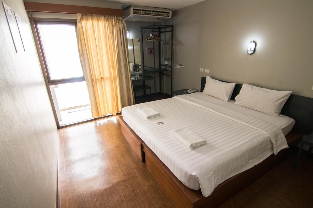 Mad Monkey Hostel 曼谷 外观 照片