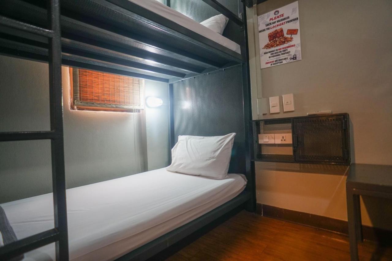 Mad Monkey Hostel 曼谷 客房 照片